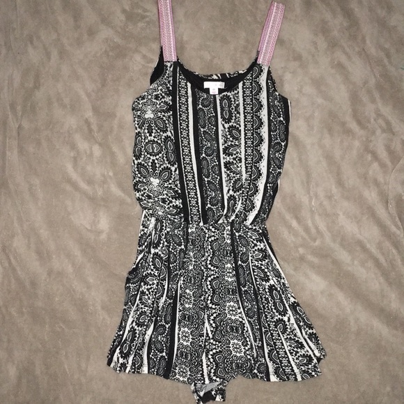 Boho Romper 🖤 - Picture 3 of 5